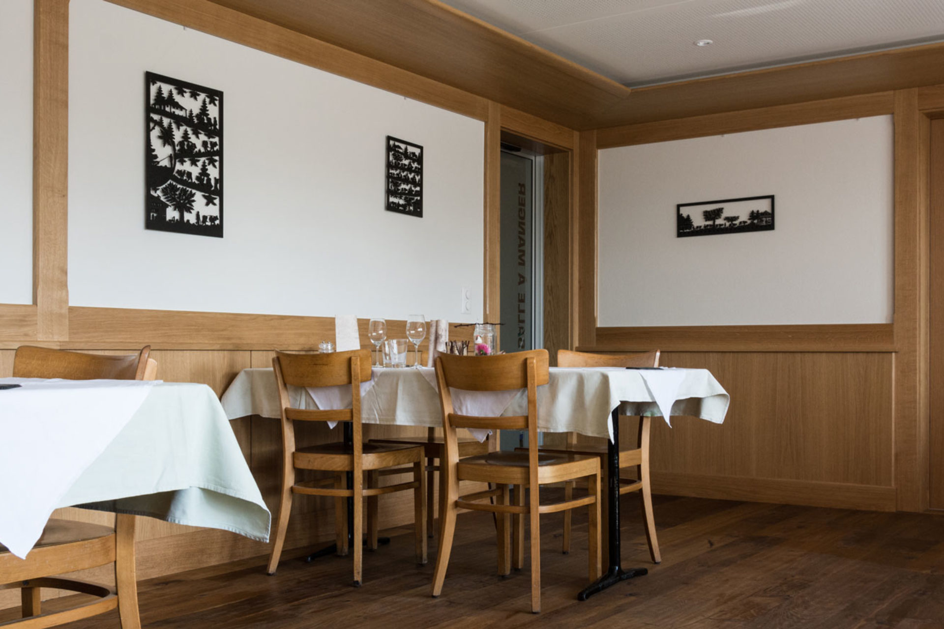 Boiserie restaurant