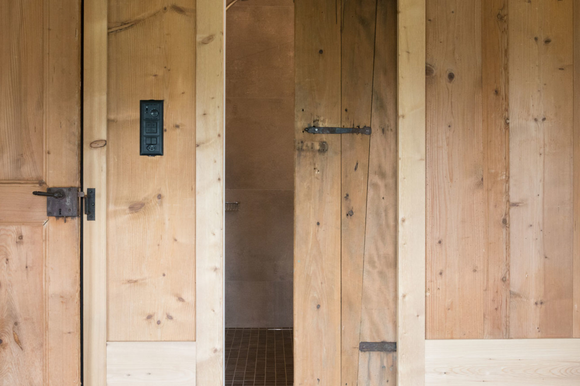 boiseries vieux bois